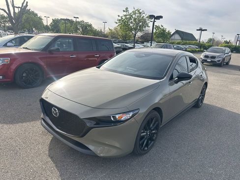 Used 2024 MAZDA MAZDA3 s image 3