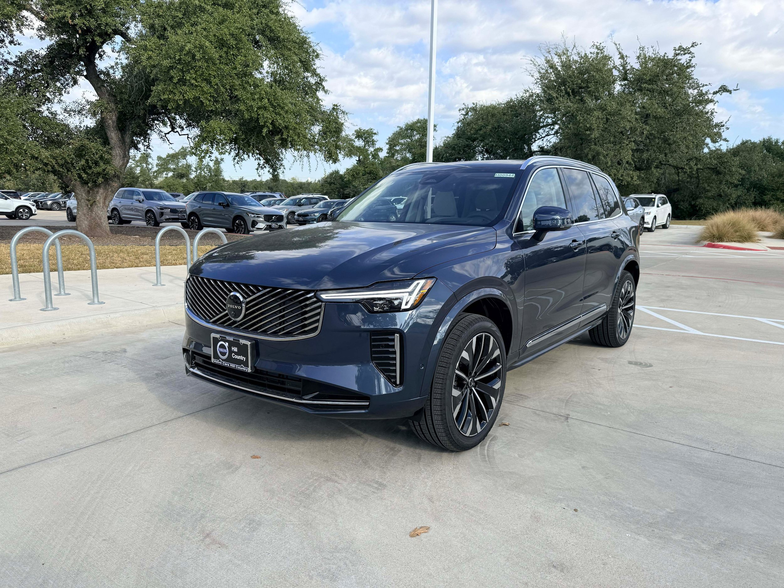 New 2026 Volvo XC90 B6 Ultra w/ Protection Package AWD/4WD image 2