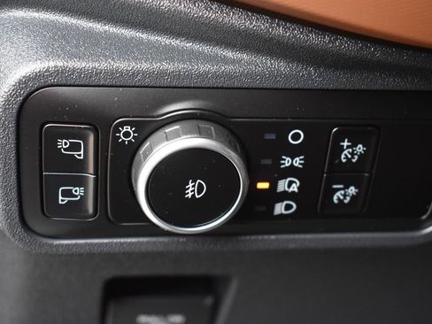 Used 2024 Ford Bronco Outer Banks AWD/4WD image 25