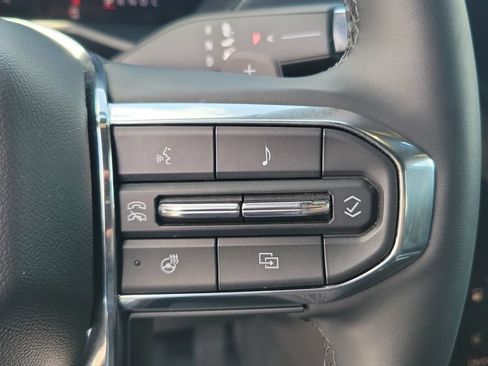 Used 2024 GMC Acadia Elevation w/ Luxury Package FWD image 25