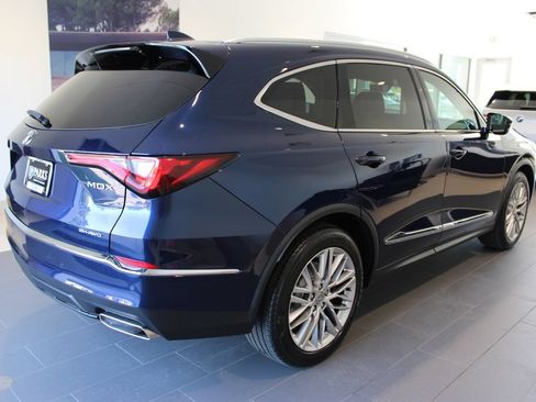 Used 2023 Acura MDX SH-AWD w/ Advance Package image 21