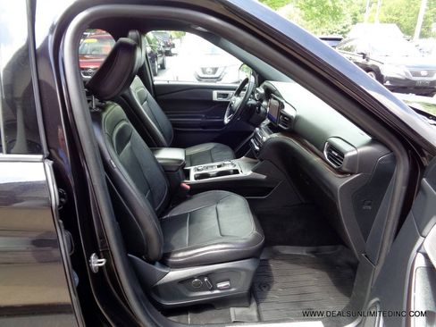 Used 2020 Ford Explorer Limited AWD/4WD image 27
