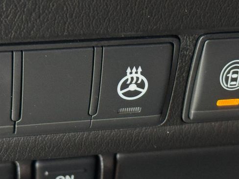 Used 2021 Nissan Armada Platinum w/ Captain's Chairs Package AWD/4WD image 16