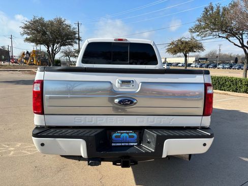 Used 2016 Ford F250 Platinum w/ FX4 Off-Road Package image 6