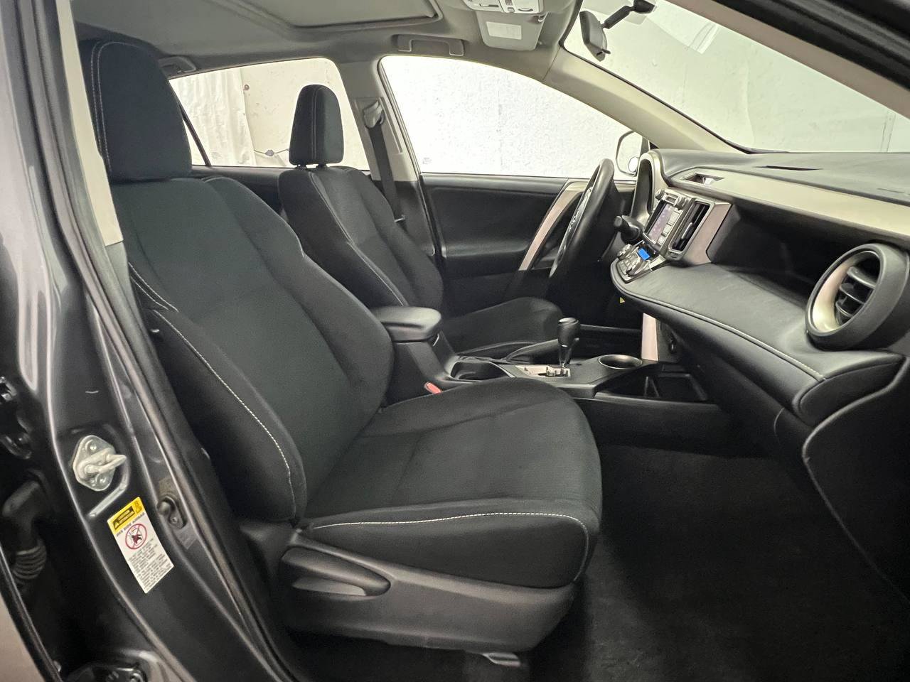 Used 2013 Toyota RAV4 XLE FWD image 14
