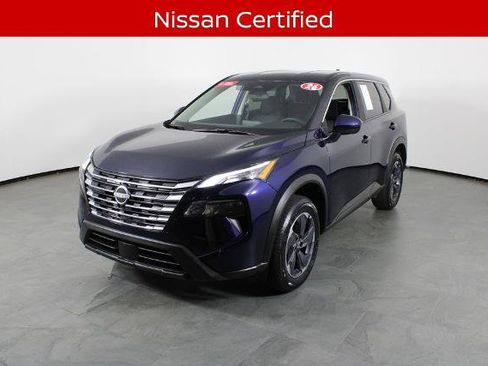 Certified 2026 Nissan Rogue SV FWD image 2