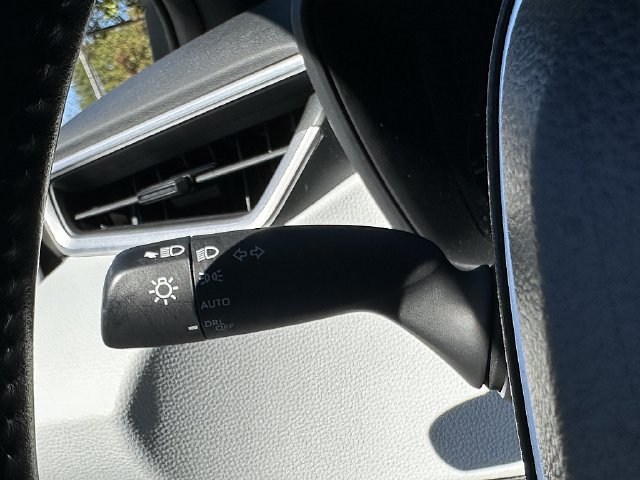 Used 2024 Toyota Corolla SE FWD image 24