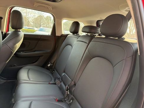 Used 2024 MINI Cooper Countryman image 21