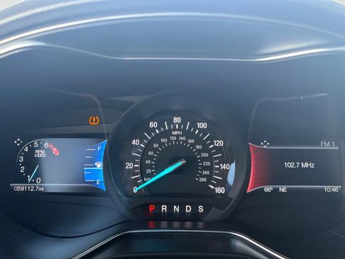 Used 2017 Ford Fusion SE w/ Fusion SE Technology Package FWD image 30