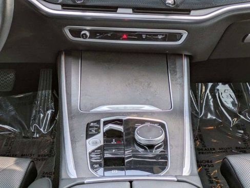Used 2025 BMW X5 xDrive40i AWD/4WD image 19
