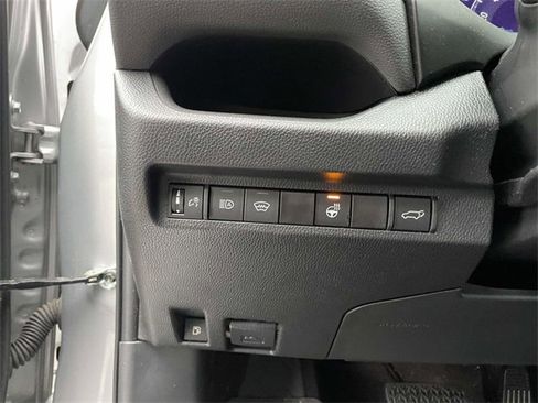 Used 2023 Toyota RAV4 XLE Premium image 22