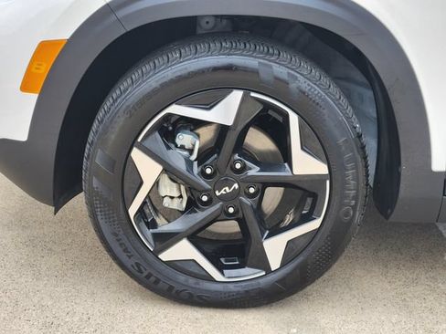 Used 2026 Kia Seltos S FWD image 18