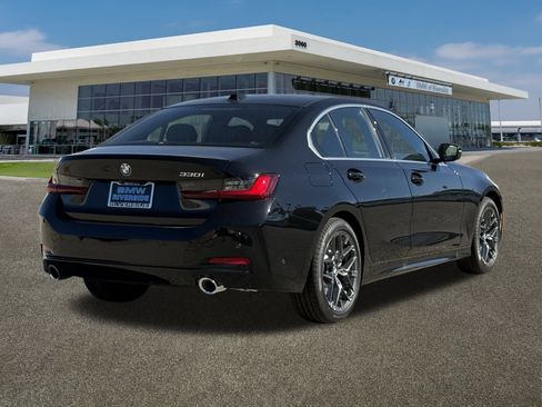 New 2026 BMW 330i Sedan w/ Convenience Package image 10