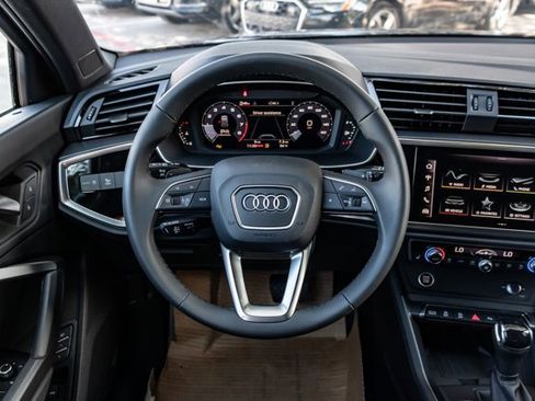 New 2025 Audi Q3 2.0T Premium image 19