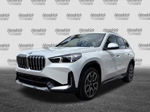 Used 2025 BMW X1 xDrive28i w/ Technology Package AWD/4WD image 5
