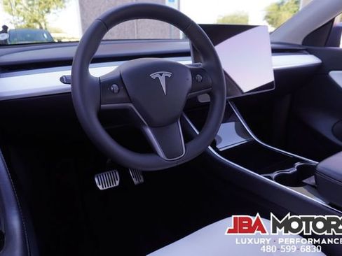 Used 2021 Tesla Model Y Long Range AWD/4WD image 5