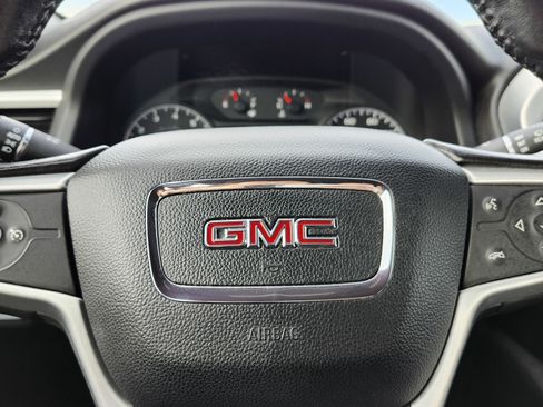 Used 2019 GMC Acadia SLE image 26