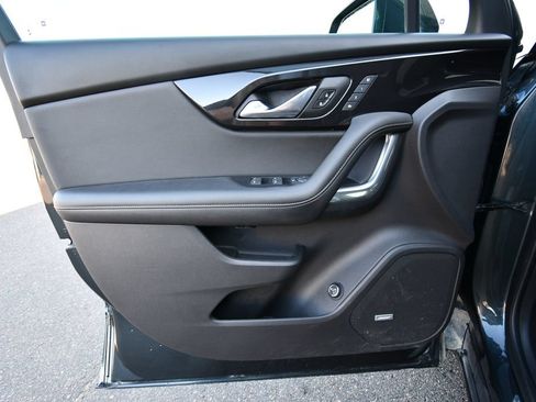 Used 2019 Chevrolet Blazer Premier w/ LPO, Floor Liner Package AWD/4WD image 14