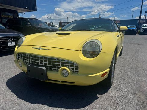 Used 2002 Ford Thunderbird RWD image 2