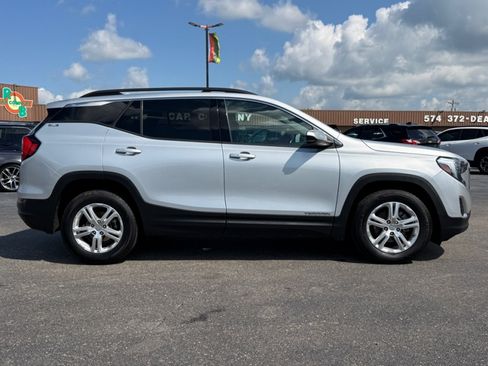 Used 2020 GMC Terrain SLE w/ Driver Convenience Package FWD image 42