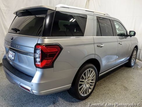 Certified 2023 Ford Expedition Platinum AWD/4WD image 8