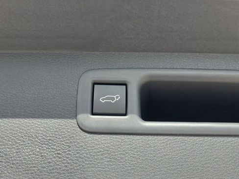 New 2026 Toyota Highlander Platinum AWD/4WD image 34
