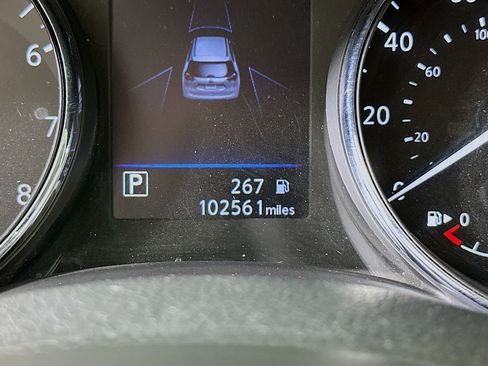 Used 2018 Nissan Rogue SV w/ Sun & Sound Touring Package image 18