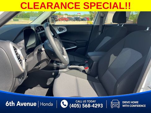 Used 2025 Kia Soul S FWD image 10