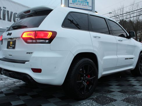 Used 2020 Jeep Grand Cherokee SRT w/ Trailer Tow Group IV image 92