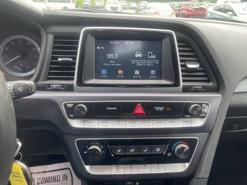 Used 2019 Hyundai Sonata SE FWD image 15