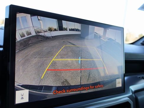 Used 2025 Toyota Tacoma 4x4 Double Cab image 35