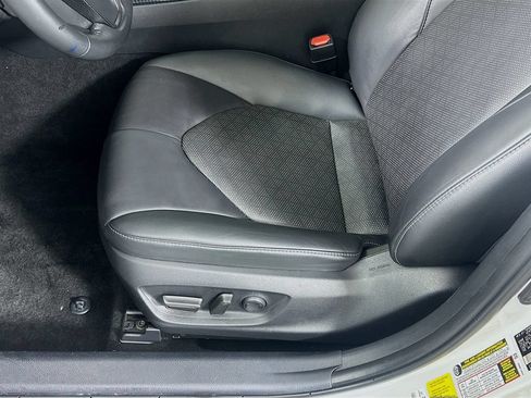 Used 2023 Toyota Camry XSE FWD image 19