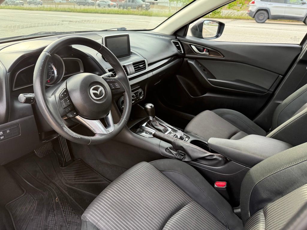 Used 2016 MAZDA MAZDA3 i Touring FWD image 23