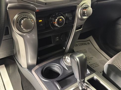 Used 2019 Toyota 4Runner SR5 AWD/4WD image 22