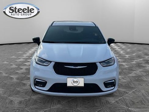 New 2025 Chrysler Pacifica Select image 8