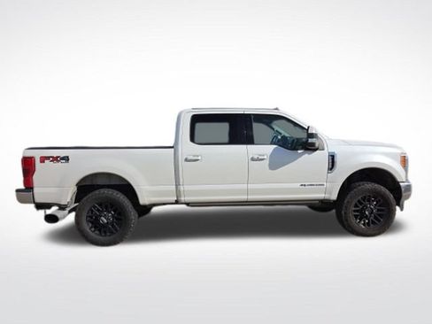 Used 2019 Ford F250 Lariat w/ Lariat Ultimate Package AWD/4WD image 10