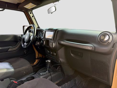 Used 2014 Jeep Wrangler Unlimited Sport AWD/4WD image 5
