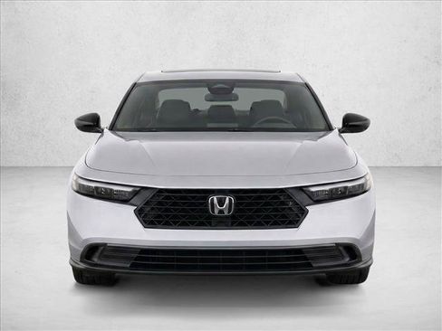 Used 2024 Honda Accord Sport image 2