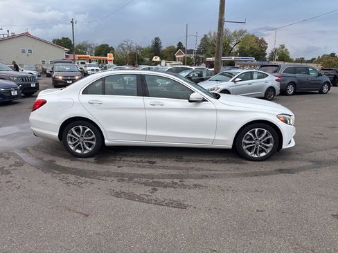 Used 2015 Mercedes-Benz C 300 4MATIC Sedan image 2