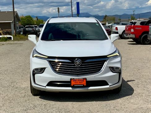 Used 2022 Buick Enclave Premium AWD/4WD image 8
