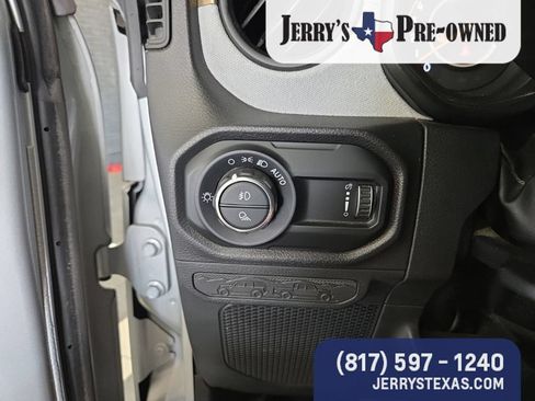 Used 2024 Jeep Gladiator Sport AWD/4WD image 13