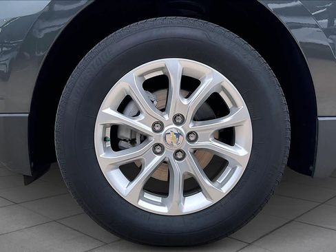 Used 2021 Chevrolet Equinox LT image 12