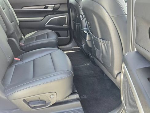 Used 2023 Kia Telluride S AWD/4WD image 16