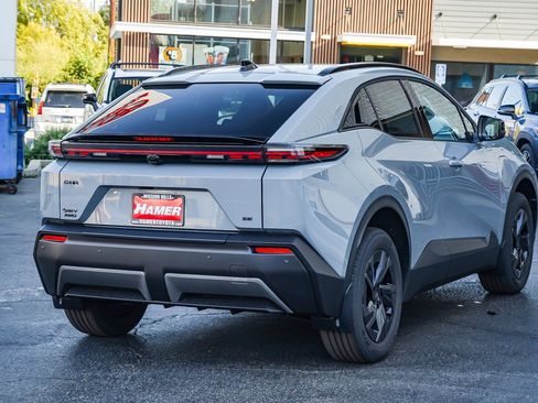 New 2026 Toyota C-HR AWD/4WD image 7