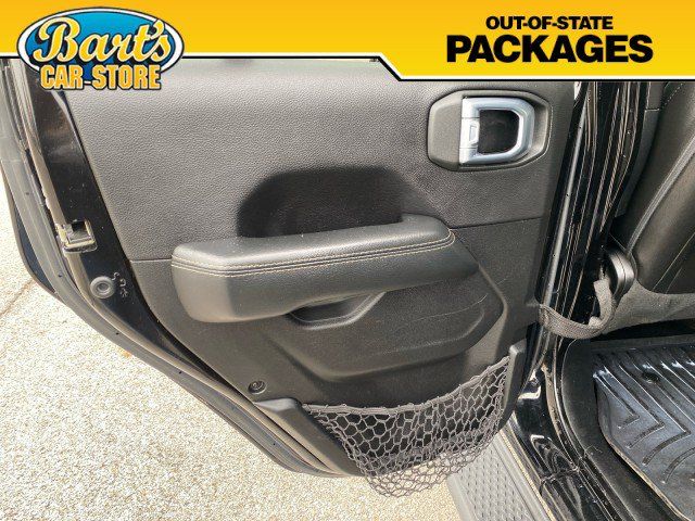 Used 2021 Jeep Gladiator Overland w/ Popular Equipment Package AWD/4WD image 16