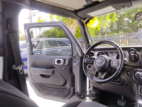 Used 2020 Jeep Wrangler Unlimited Sport S AWD/4WD image 92