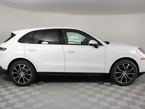 New 2026 Porsche Cayenne AWD/4WD image 8