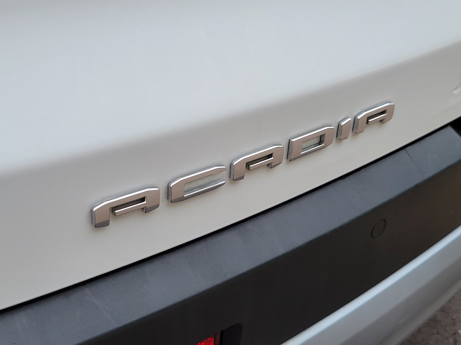 Used 2020 GMC Acadia SLT w/ Trailering Package FWD image 34