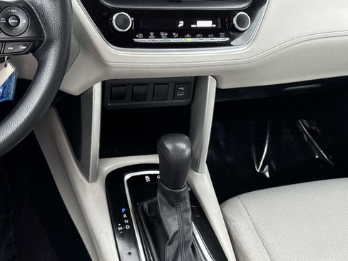 Used 2023 Toyota Corolla Cross L image 4