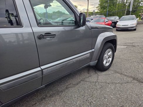 Used 2012 Jeep Liberty Sport w/ Popular Equipment Group AWD/4WD image 20